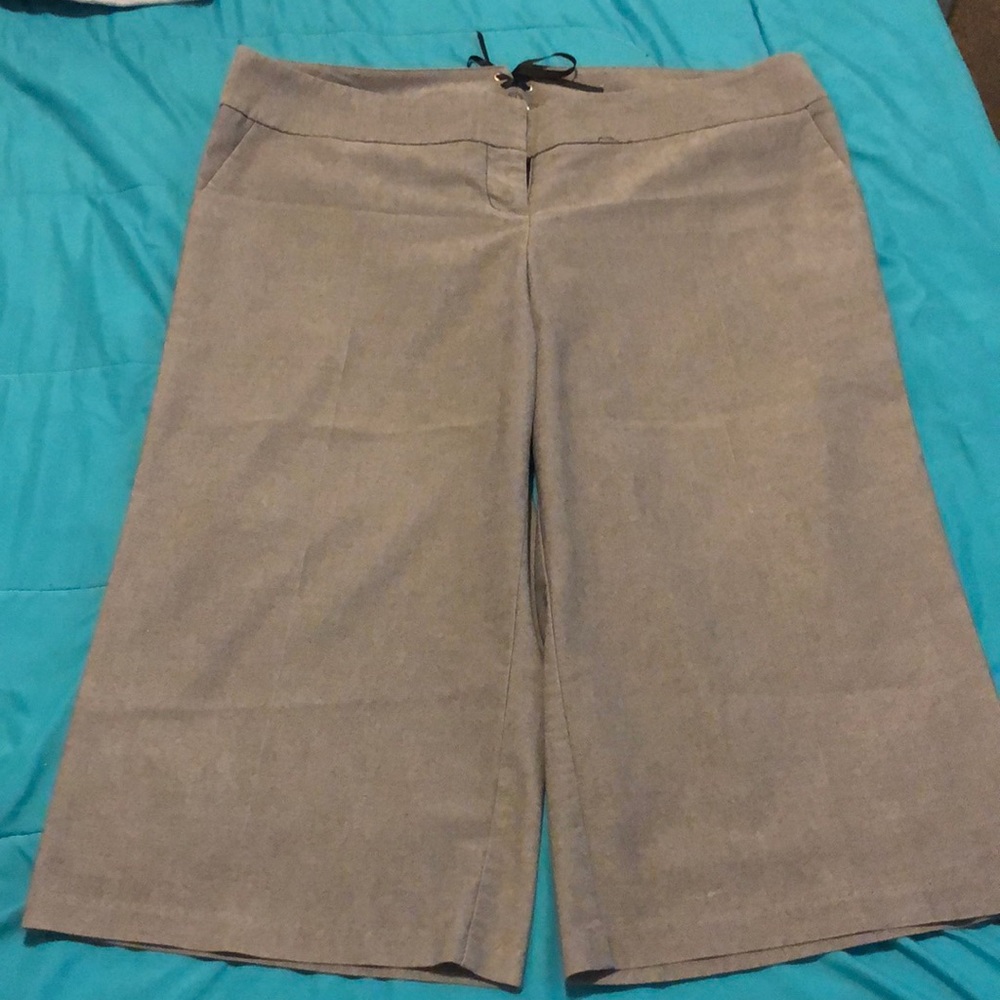 Torrid Capri slacks